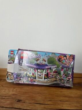LEGO Friends Emma’s art cafe. Put together once, all pieces included.